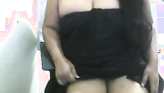 Going to work Indian XXX model prepares big natural tits and tushy | XXX Video on AllSex.XXX