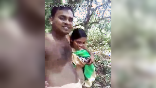 Boy makes Mallu whore lift sari up for amateur outdoor XXX striptease | XXX Video on AllSex.XXX