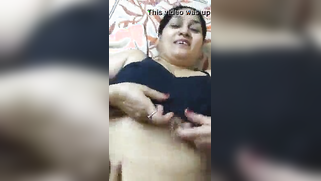 Indian housewife in bra is mad about camera filming her in XXX way | XXX Video on AllSex.XXX
