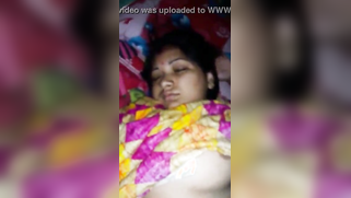 Chubby sleeps but cameraman pulls sari up to film XXX video of twat | XXX Video on AllSex.XXX