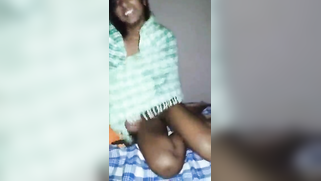 Desi model really impresses guy with a perfect XXX blowjob on camera