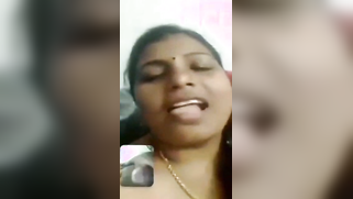 Indian MILF is in seventh heaven when guy tips her for XXX video call | XXX Video on AllSex.XXX
