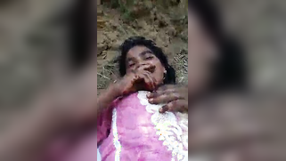 Slutty Bangla in dress lies on cold ground while XXX partner films | XXX Video on AllSex.XXX