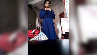 Hidden camera films XXX video of chubby slowly taking blue sari off | XXX Video on AllSex.XXX