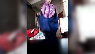 Hidden camera films XXX video of chubby slowly taking blue sari off | XXX Video on AllSex.XXX