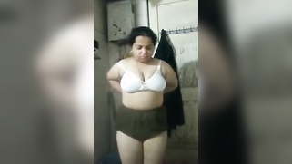 Desi sexy boobs show in the bathroom looks absolutely hot | XXX Video on AllSex.XXX