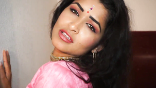 Stunning Indian diva provocatively takes off sari to show her XXX assets | XXX Video on AllSex.XXX