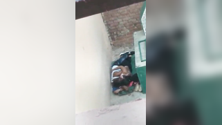 Pervert peeps on horny Desi lovers who have XXX chudai on the rooftop | XXX Video on AllSex.XXX