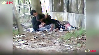 Cheating indian wife sucking lover big cock in public park | XXX Video on AllSex.XXX