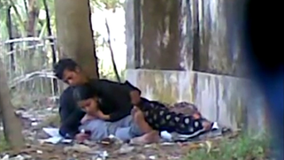 Cheating indian wife sucking lover big cock in public park | XXX Video on AllSex.XXX