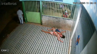 Leaked Desi Video! Drunk Indian Aunty Gets Banged Hard by Homeless Dude on in Dark Alley | XXX Video on AllSex.XXX