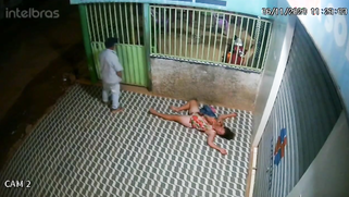 Leaked Desi Video! Drunk Indian Aunty Gets Banged Hard by Homeless Dude on in Dark Alley | XXX Video on AllSex.XXX