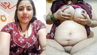 Horny Village Aunty Strips Naked, Teasing Her City Lover Her Naked Cunt in Leaked MMS