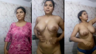 Horny Desi Beauty Flashing Her Big Boobs aka "Milk Tanker" on Leaked MMS for Her BF