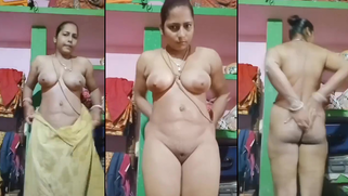 Horny Indian Housewife Moaning & Squirting Alone When No One’s Home - Leaked MMs