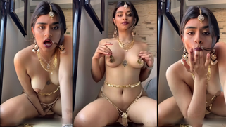 Gorgeous Desi Vixen Fingering Wildly, Rubbing Her Clit Fast for Intense Solo Pleasure