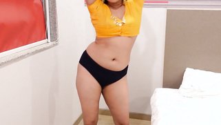 Steamy Desi Babe Strokes and Sucks Dick Hard in Saree, Balls Kisses