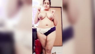 Busty babe ditches saree, curves out, leaked MMs got the freaks drooling. | XXX Video on AllSex.XXX