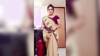 Busty babe ditches saree, curves out, leaked MMs got the freaks drooling. | XXX Video on AllSex.XXX