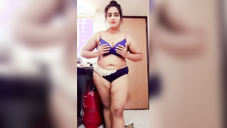 Thick Desi Widow Snaps Filthy Nude Pics of Pussy & Ass for Horny Neighbor Fuck! | XXX Video on AllSex.XXX