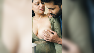 Leaked Indian XXX, He Buttfucks Pal's Slut Mom As Loser Son Plays Dota MMs Video