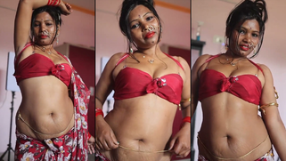 Hot Desi neighbor in the red sari offered her boob to be cum on after sex | XXX Video on AllSex.XXX