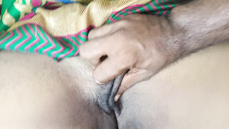 Cheating Desi Slut Blows Her Servant's Dick Then Rides It Until He Nuts On Face | XXX Video on AllSex.XXX