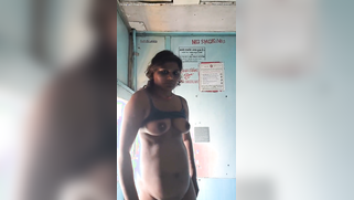 Leaked MMs - Submissive Auntie Strips Buck-Ass Naked In Train Shitter For Her Horny Master | XXX Video on AllSex.XXX