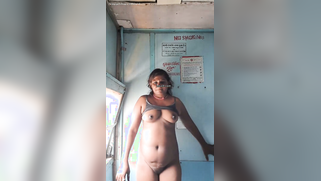 Leaked MMs - Submissive Auntie Strips Buck-Ass Naked In Train Shitter For Her Horny Master | XXX Video on AllSex.XXX