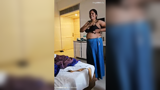 Naughty Curvy Auntie Brags About Her Juicy Body After Nephew Catches Her Naked | XXX Video on AllSex.XXX