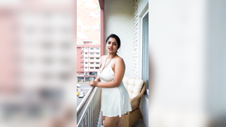 Kinky Desi Bhabhi Flash Off Juicy Cunt On Luxury Balcony Begging For Hard Fucking | XXX Video on AllSex.XXX