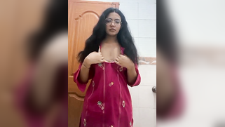 Pakistani Cock Hungry Coed Peels Off Clothes Showing Thick Ass Big Tits Leaked | XXX Video on AllSex.XXX