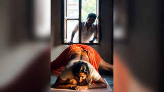 Pervy Lil Punk Spies Thru Window, Thicc Indian Auntie Shows Off Her Sloppy Cunt | XXX Video on AllSex.XXX