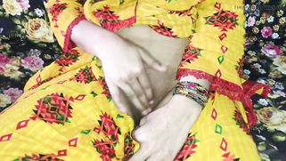Horny Arab Cutie Stuffs Her Juicy Cunt With Fingers And Squirts All Over The Sheets