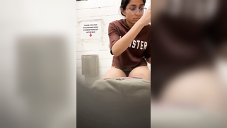 Horny Indian Slut Caught Squattin n Pissin Her Juicy Cunt in Dirty College Toilet