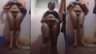 Cheatin Slut Aunty Films Her Massive Tits Bouncin on Camera for Side Dick MMS