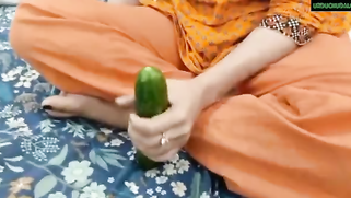 Filthy Desi Aunty Rams Juicy Cucumber in Wet Pussy and Gushes All Over MMS Video | XXX Video on AllSex.XXX