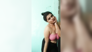 Slutty Desi MILF Strips Down And Shows Off Her Huge Sweaty Boobs In The Mirror | XXX Video on AllSex.XXX