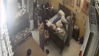 CCTV: Nasty Thicc Auntie Roams Bare-Ass Naked At Home, Leaked CCTV Footage Goes Viral