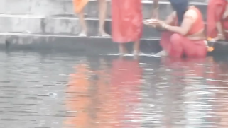 Dirty Voyeur Records Slutty Aunties Bathing Nude And Flashing Big Boobs At Ganga | XXX Video on AllSex.XXX