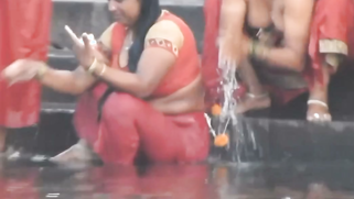Dirty Voyeur Records Slutty Aunties Bathing Nude And Flashing Big Boobs At Ganga | XXX Video on AllSex.XXX