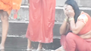 Dirty Voyeur Records Slutty Aunties Bathing Nude And Flashing Big Boobs At Ganga | XXX Video on AllSex.XXX