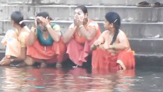 Dirty Voyeur Records Slutty Aunties Bathing Nude And Flashing Big Boobs At Ganga