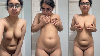MMs Leaked - Horny 19yo Elementary Teacher Leaks Filthy MMS Playing With Her Sloppy Wet Cunt