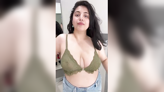 Rich Desi Professor Flashes Her Juicy Tits and Fat Ass In MMs on Leaked Private Sextape | XXX Video on AllSex.XXX