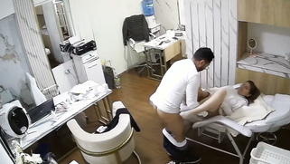 NRI Indian doctor caught on leaked IPCAM fucking his hot Desi assistant hard in the office | XXX Video on AllSex.XXX