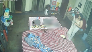 Leaked IPTV cam catches thick desi babe totally naked while changing her dress in bedroom | XXX Video on AllSex.XXX