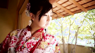 Future geisha Yuna Shiratori in sexy kimono shows tits | XXX Video on AllSex.XXX