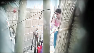 38 years old desi aunty of mine takes shower on XXX hidden cam