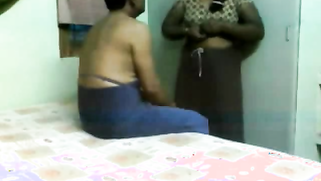 Desi masseuse fondles XXX cock and gets quickly penetrated in Bhabhi porn | XXX Video on AllSex.XXX